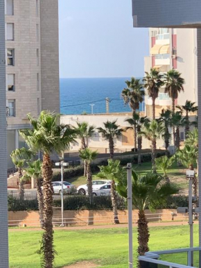 Sea Breeze, Bat Yam